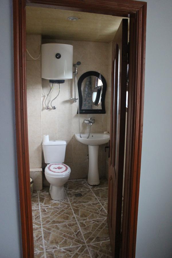 Hotel Belfast Батуми Экстерьер фото