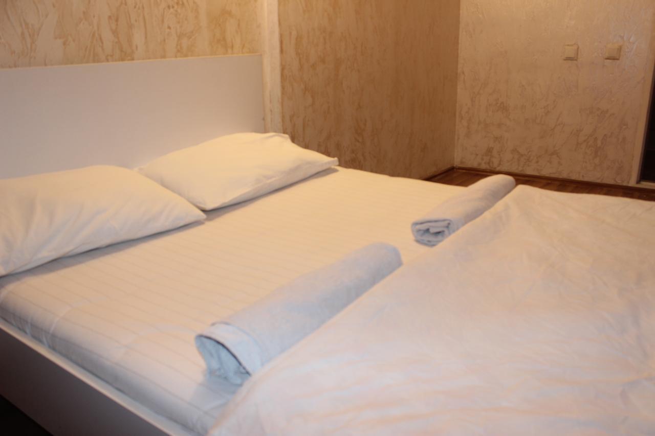 Hotel Belfast Батуми Экстерьер фото